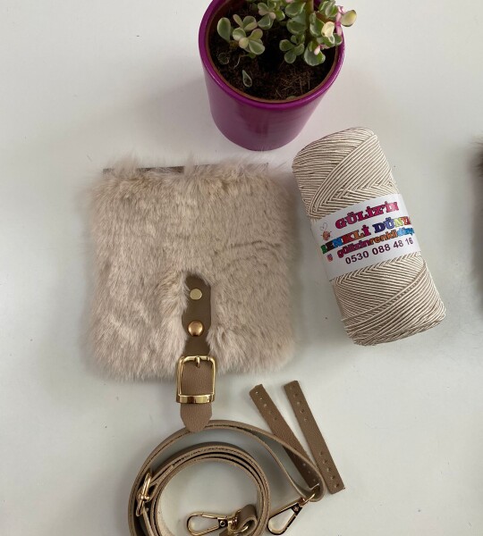 Kürk Kapaklı Mini Bag Kiti Krem